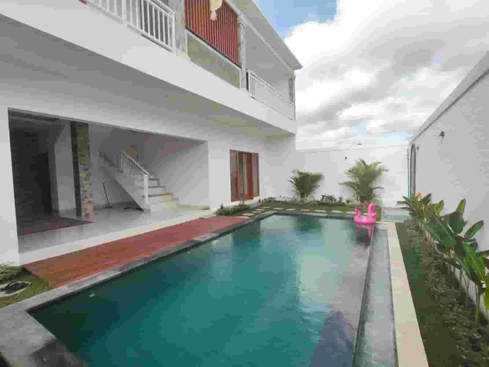 Modern 3-Bedroom Villa with Rooftop and Pool for Rent in Canggu Bali