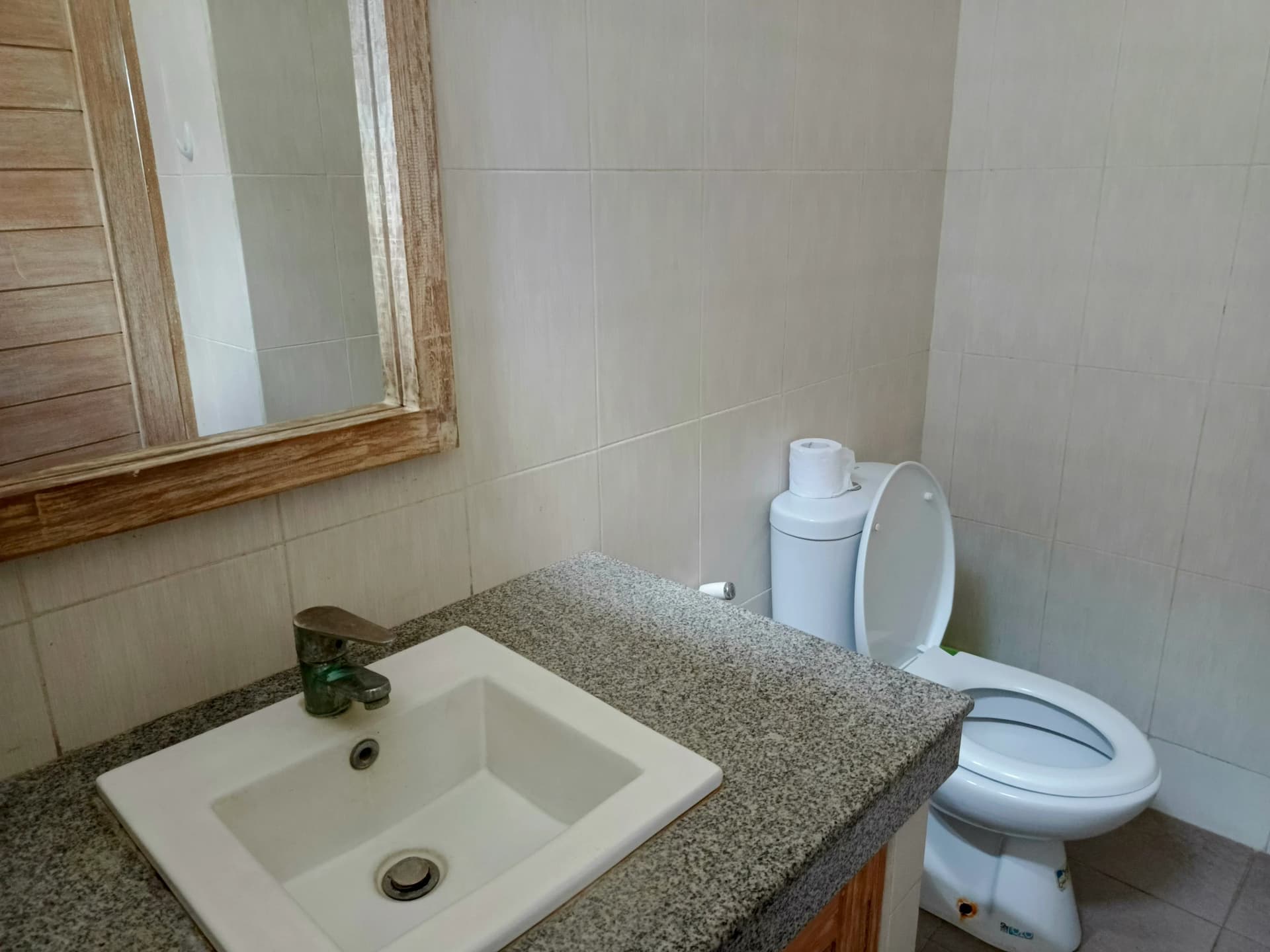 Charming Fully Furnished Homestay Room in Pererenan with Shared Pool and Modern Amenities, foto 3