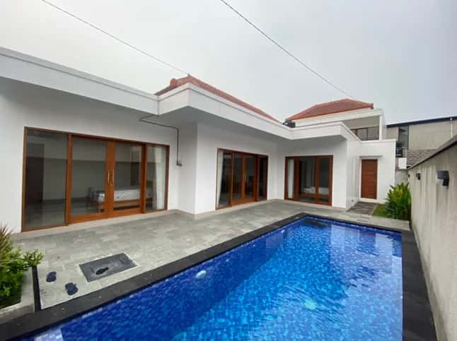 Tranquil 3-Bedroom Villa for Lease Just Minutes from Canggu Beach Tranquil 3-Bedroom Villa for Lease Just Minutes from Canggu Beach