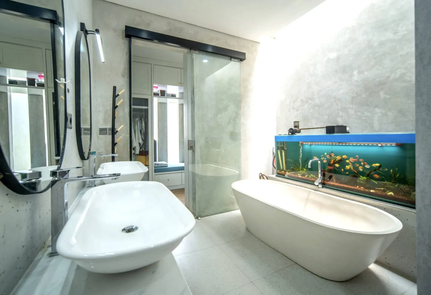 Luxury 3-Bedroom Villa with Stream View in Dalung, Bali, photo 3