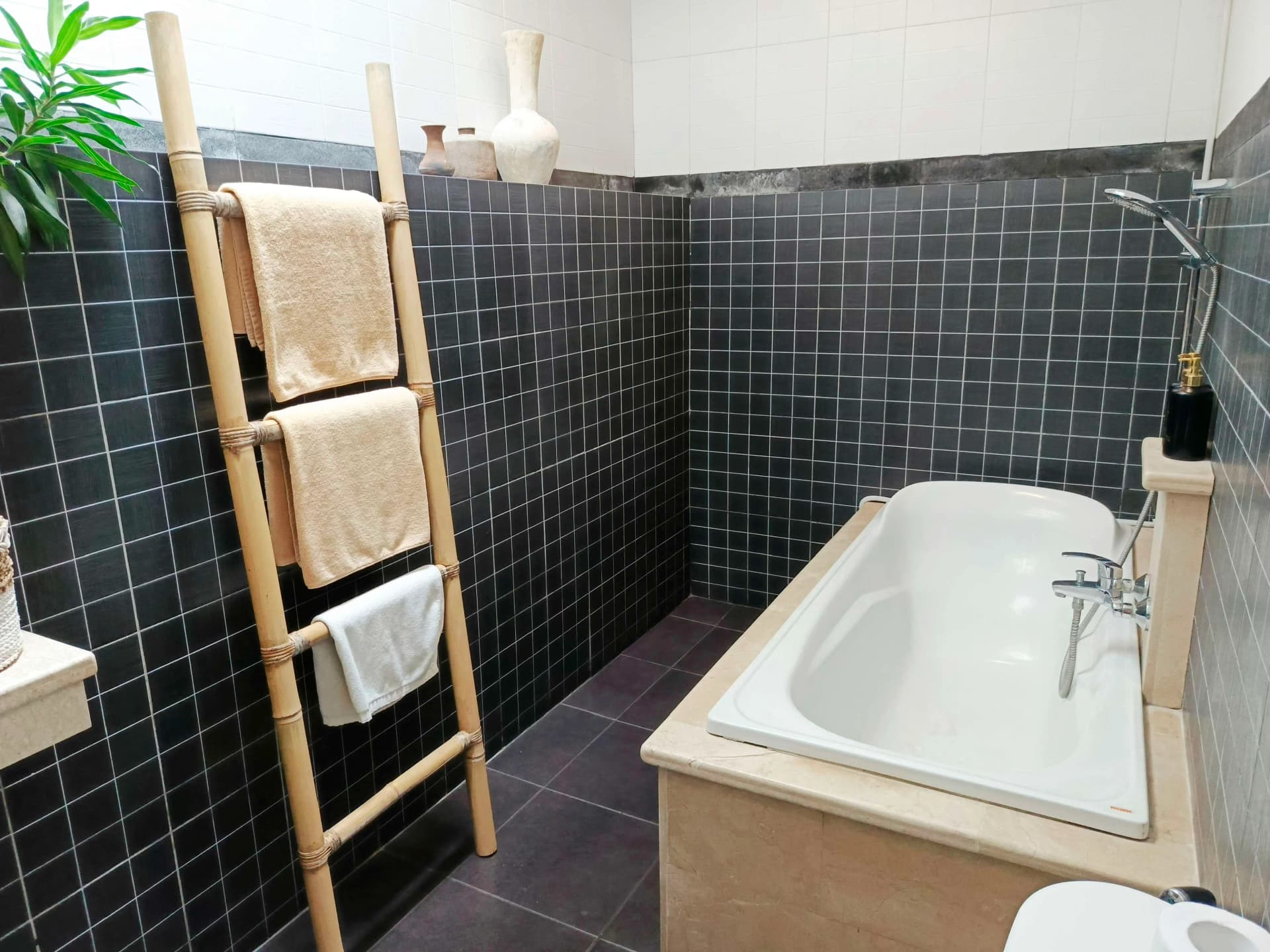 2-Bedroom Private Pool Villa for Rent in Prime Canggu Location – Walk to the Beach, foto 2