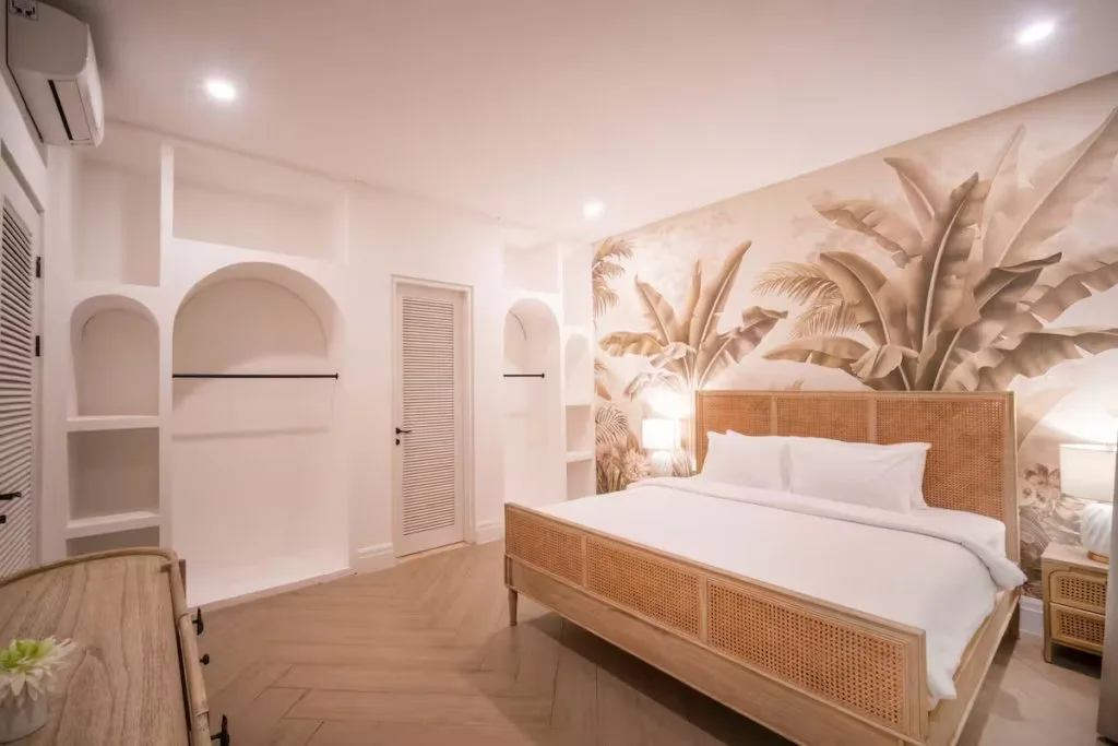 3-Bedroom Villa with Rice Field Views in Berawa, Canggu — photo 2