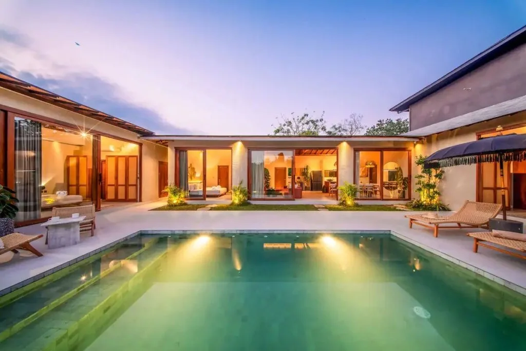 4-Bedroom Villa with a Private Pool in Buduk, Canggu — foto 2