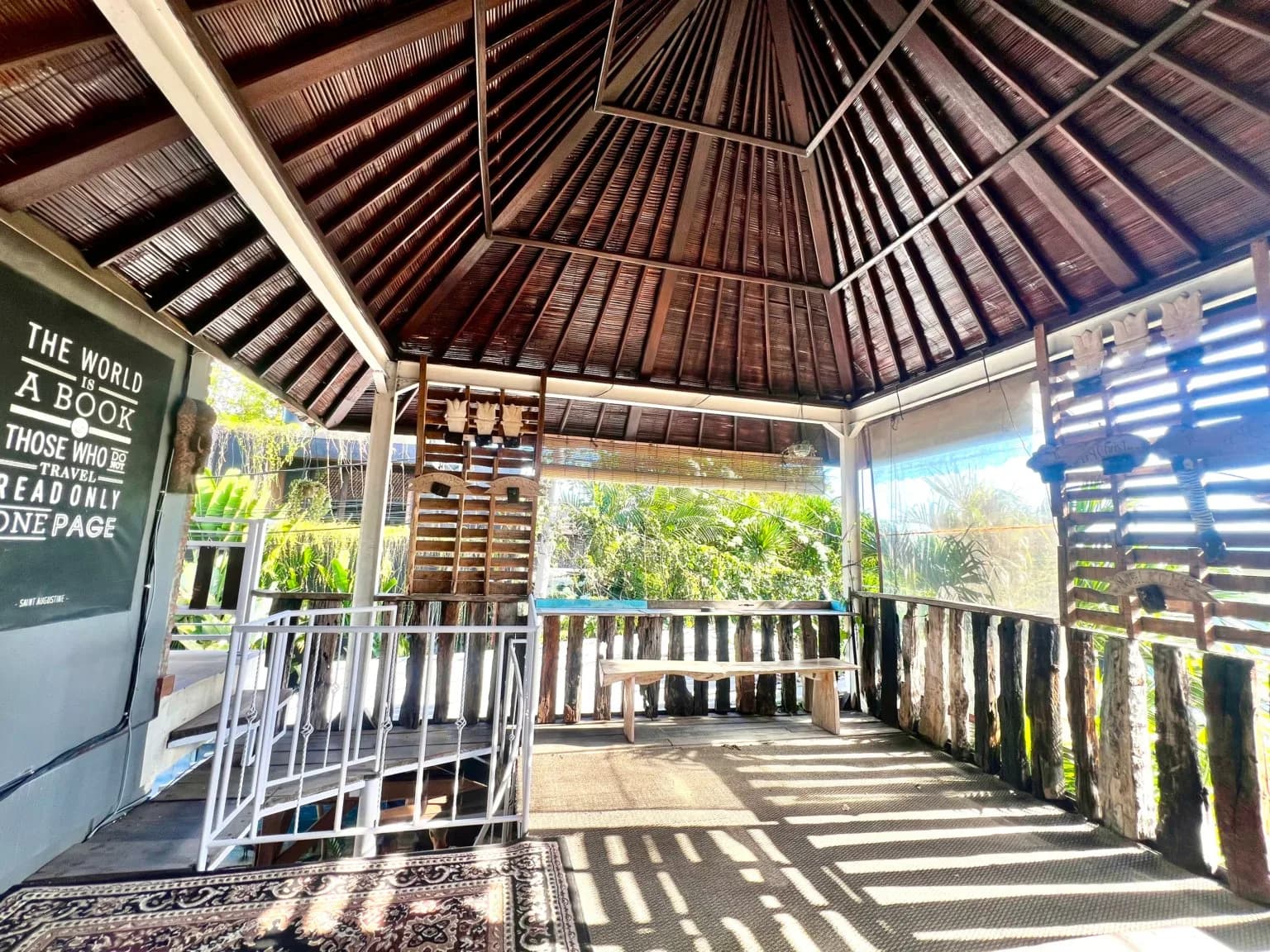 10-Bedroom Balinese-Style Villa with Private Pool in Canggu — photo 3
