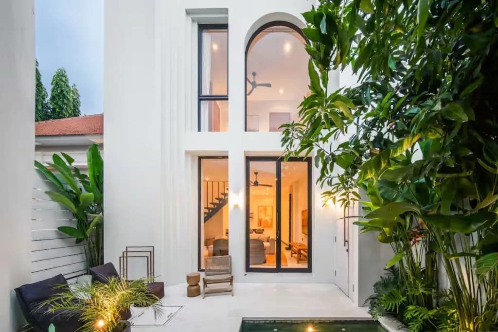 2-Bedroom Modern Minimalist Villa with Pool Views in Pererenan — foto 1